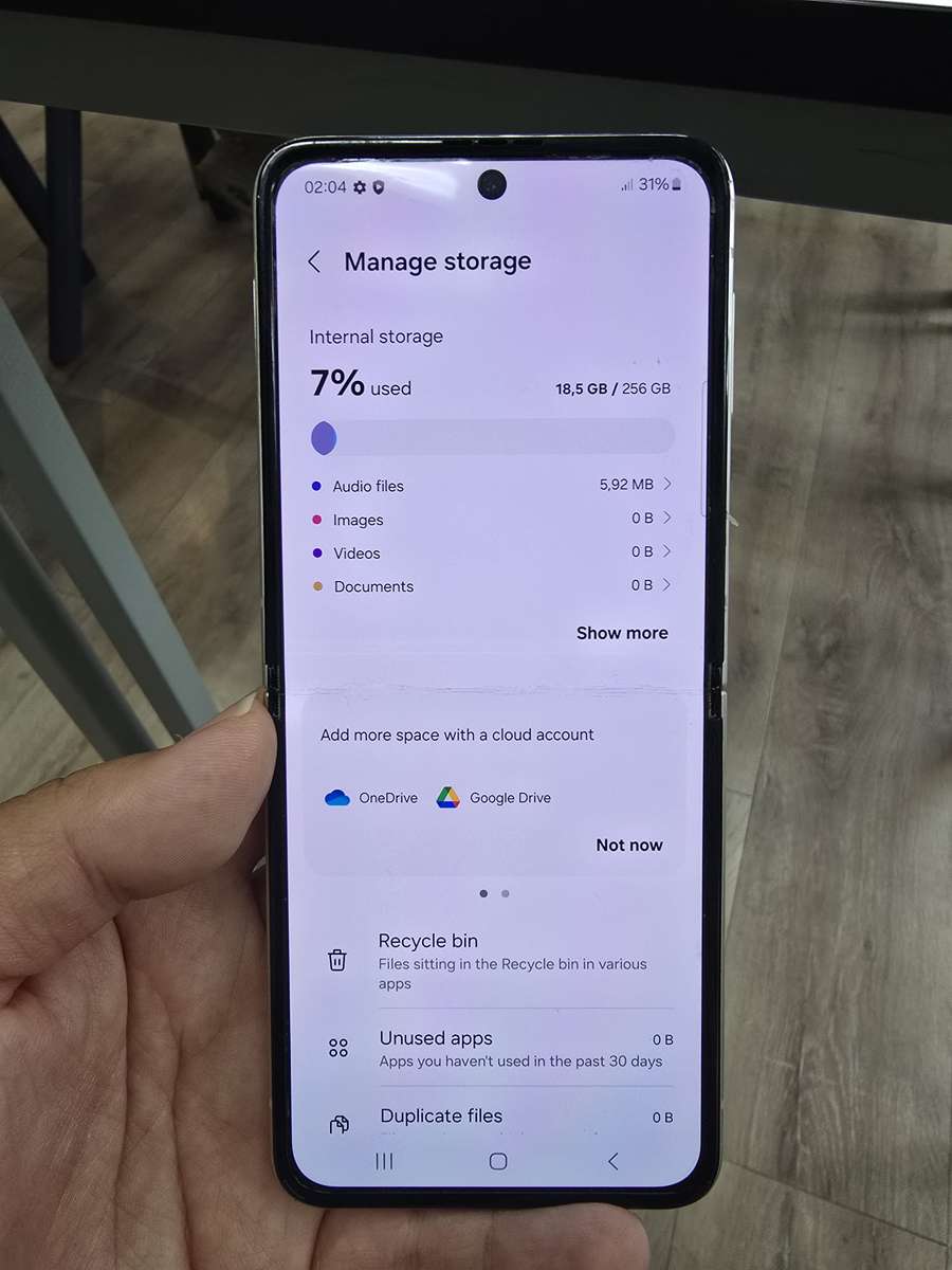 Samsung Galaxy Z Flip 3 5G (256GB, Cream)