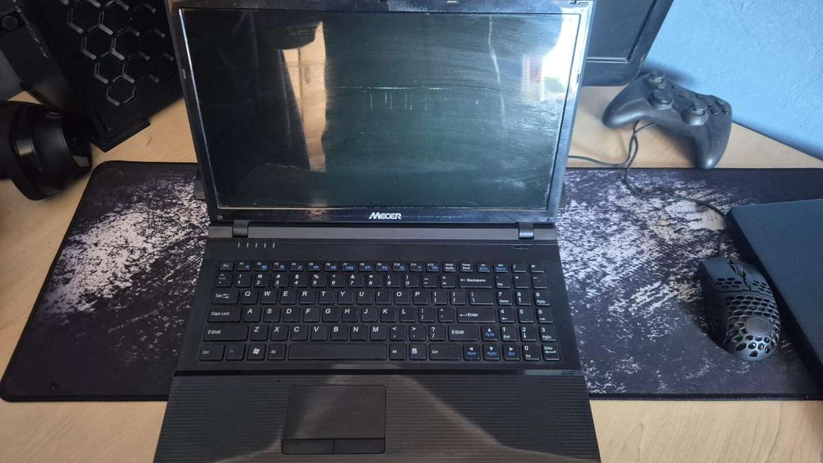 Mecer Xpression W251HU spares or repair