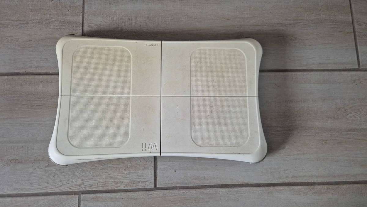 Massive Wii bundle with 21 Games