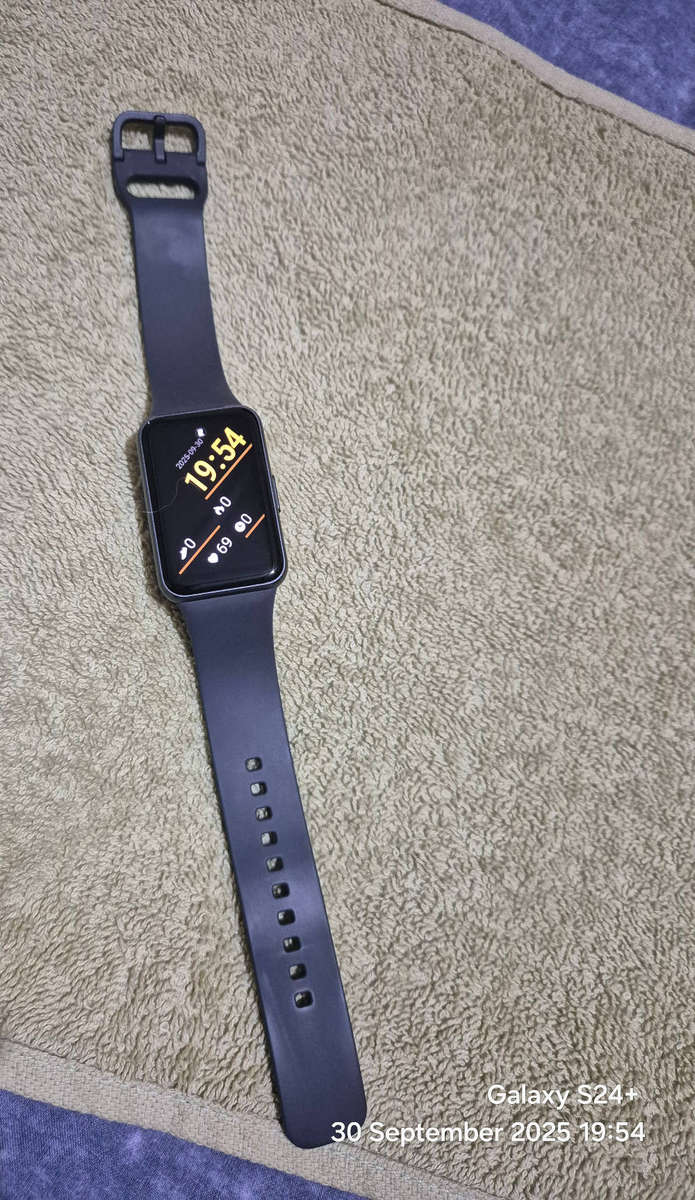 Samsung Watch - Samsung Galaxy Fit3 - Grey Fitness Watch