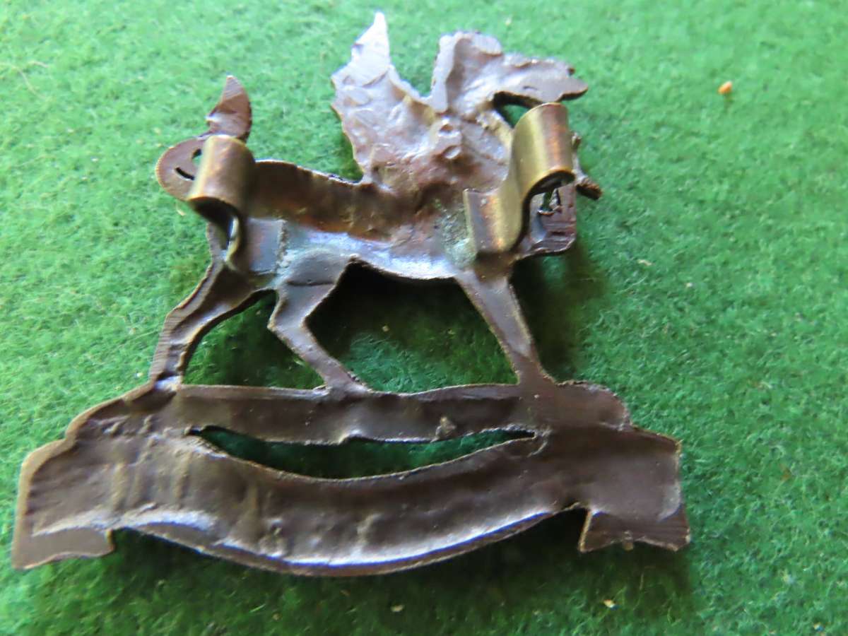 Great Britain  - 2nd Battalion Montmouthshire Regiment - Officers Cap Badge