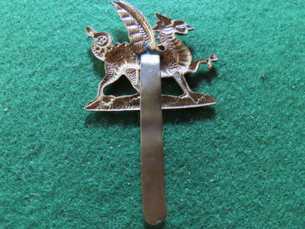 Great Britain  - 1st Battalion Montmouthshire Regiment - Cap Badge