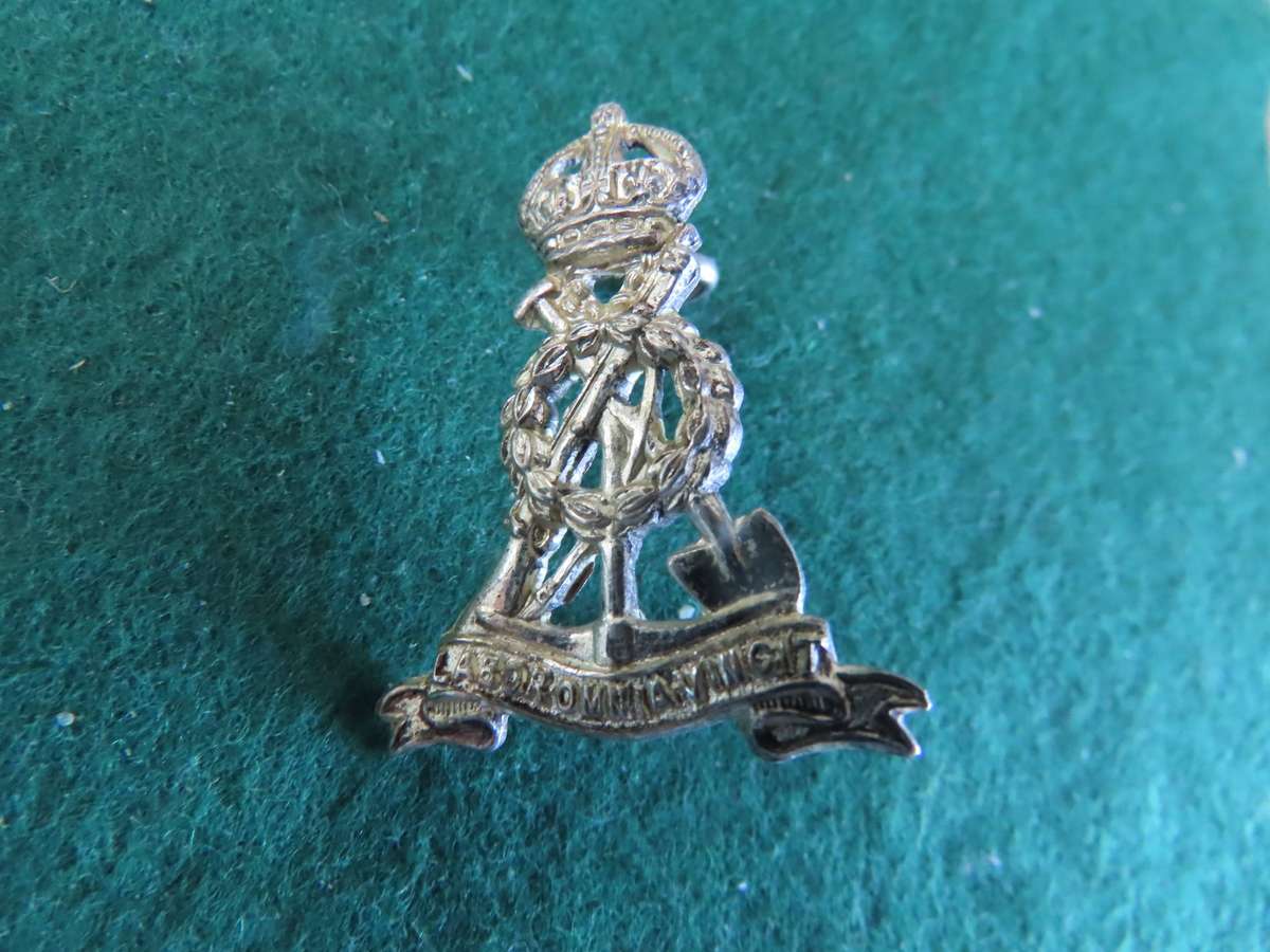 Great Britain - Royal Army Labour Corps Cap Badge K/C