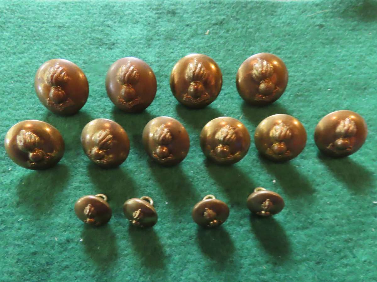 Rhodesia - Rhodesian Artillery - Set of 14 Buttons (Brass)