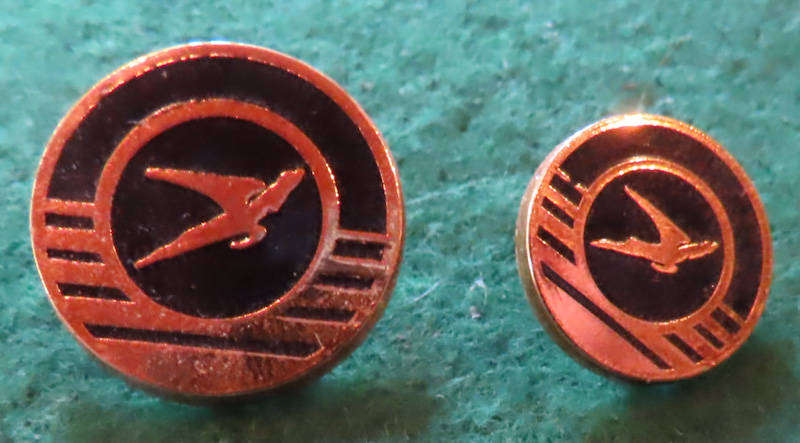 South Africa - South African Airways  - 2  Vintage Buttons