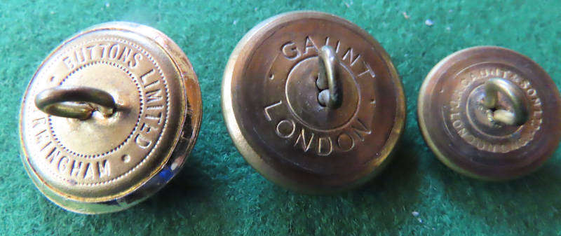 Great Britain - Parachute Regiment  - 3 Buttons  2 K/C, 1 Q/C - 24 x 2 and 19mms