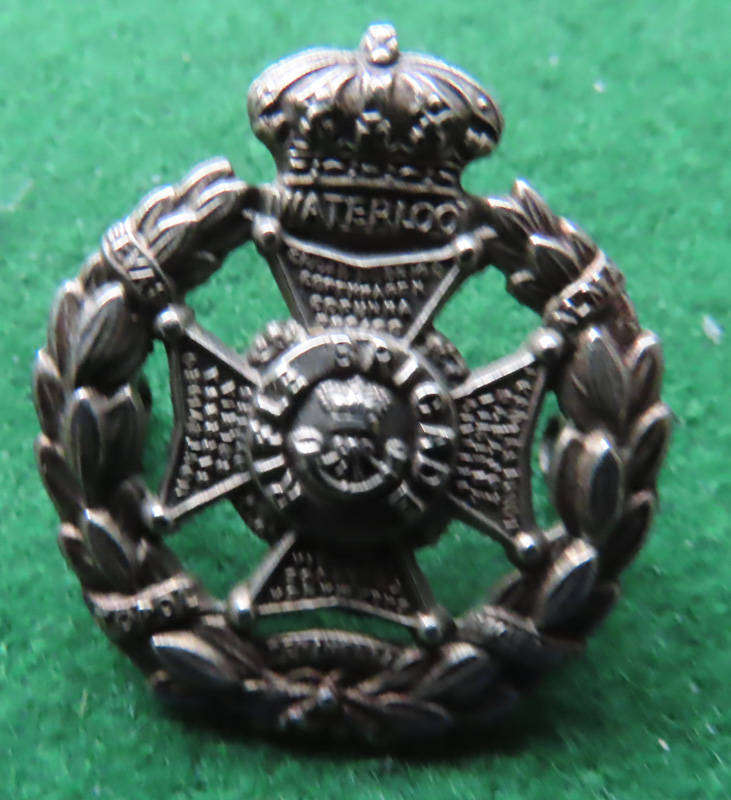 Great Britain -  Rifle Brigade Collar Badge QVC
