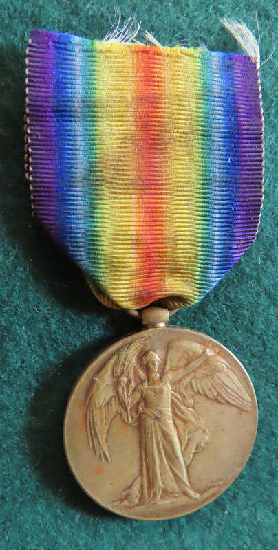 South Africa - WWI - Victory Medal - Pte C. Davison -2nd S.A.R.