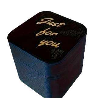 Luxury Surprise Prank Box  SpringLoaded Gold Finger Gift (5cm Box)