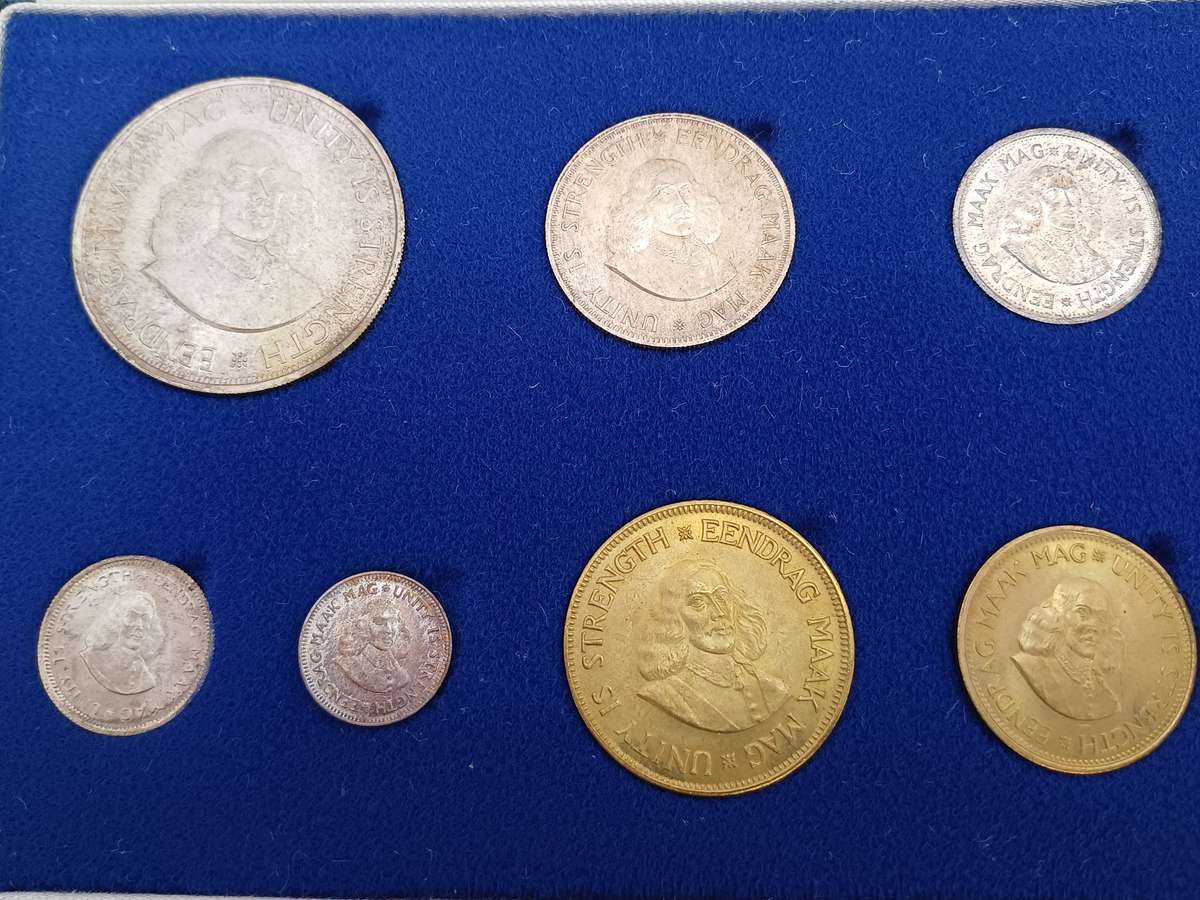 SA 1961 First Decimal Silver Short Proof Coin Set in SA Mint Box!