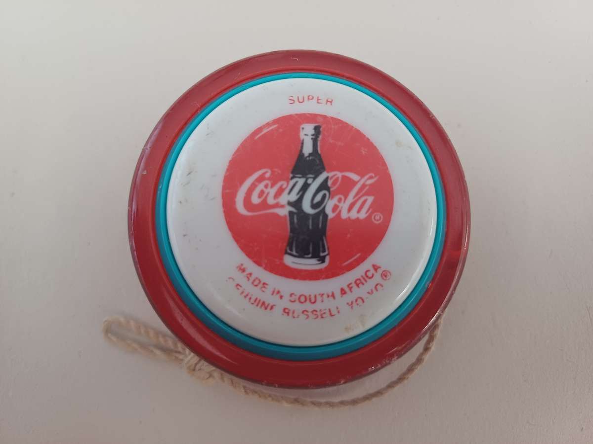 Genuine 1980's Russell Super Coca-Cola Yo-Yo With String! Made in South Africa!