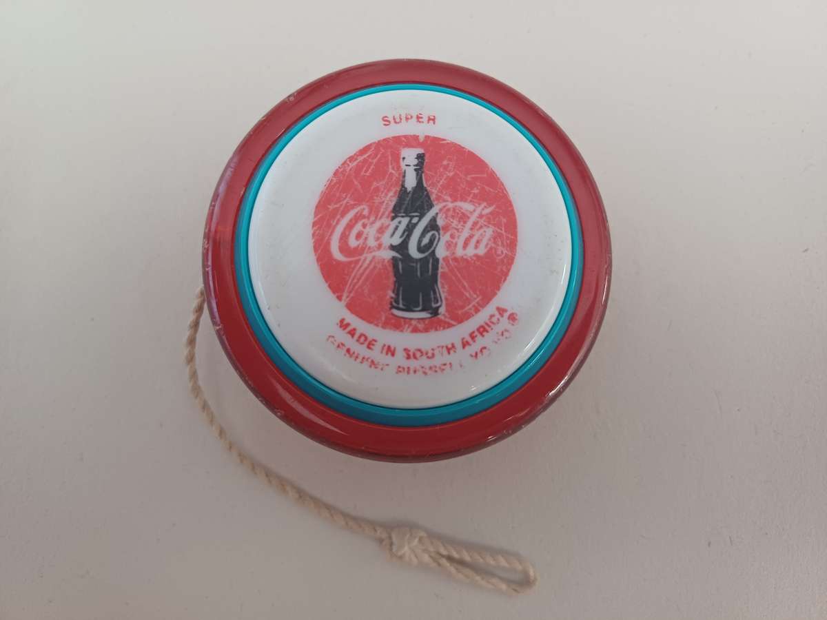 Genuine 1980's Russell Super Coca-Cola Yo-Yo With String! Made in South Africa!