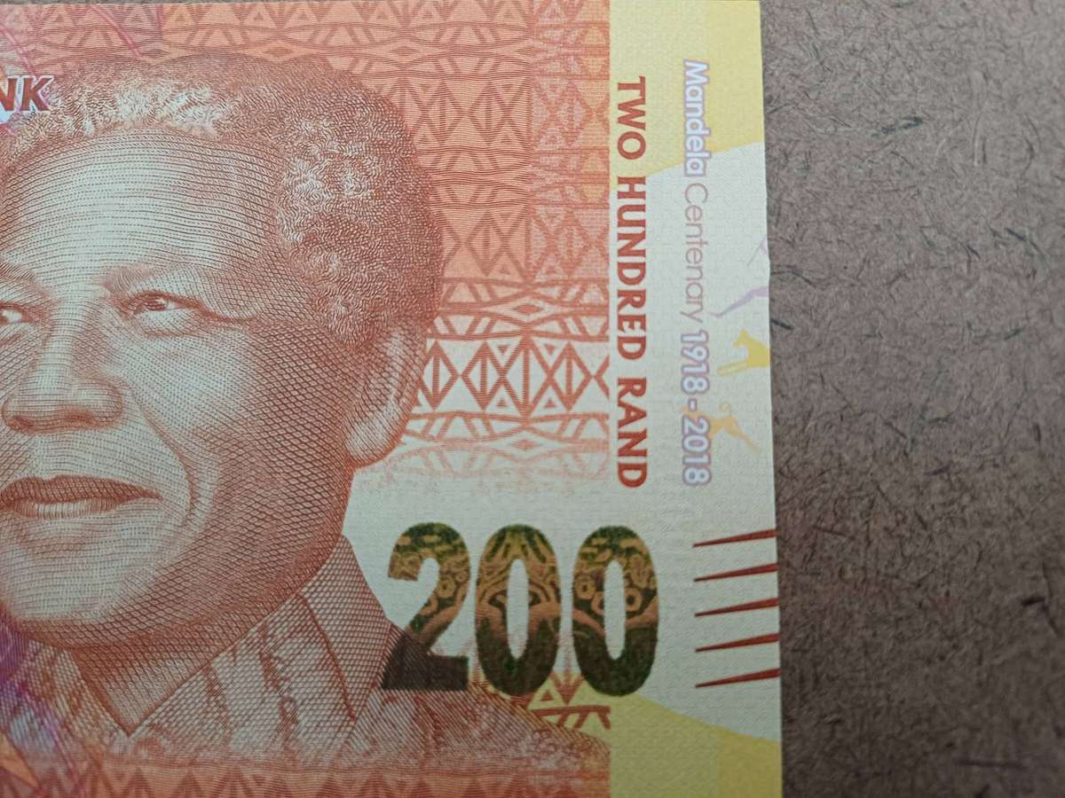 Complete Set of Mandela 2018 Centenary AA Low Numbered Banknotes - All With Same Serial Number!