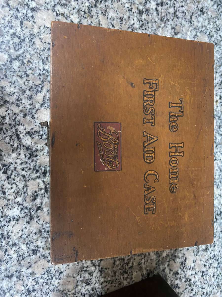 3 antique boxes (valuable)