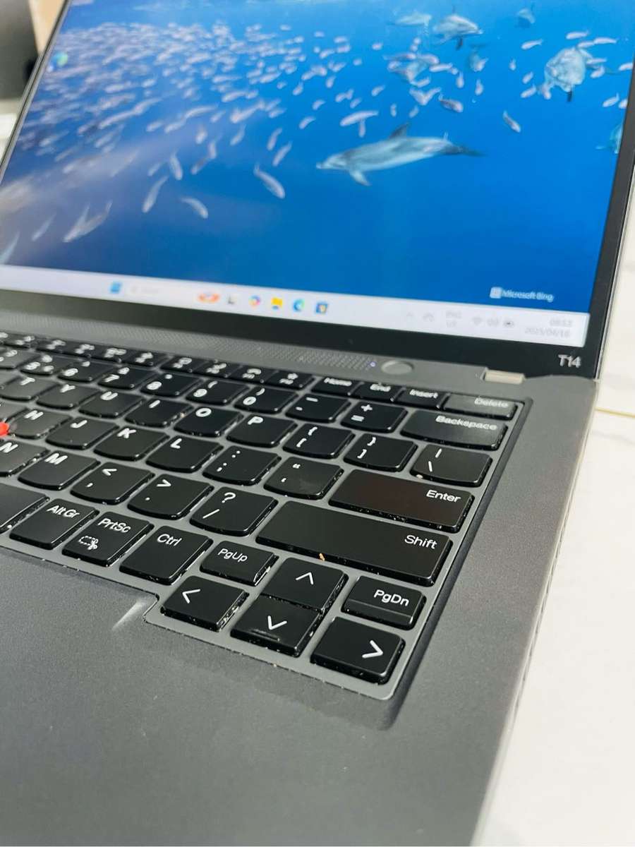 i5 12Gen Lenovo T14