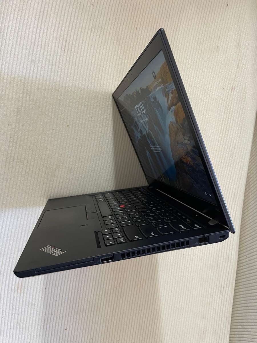 Lenovo T495 Rayzen 5 Pro