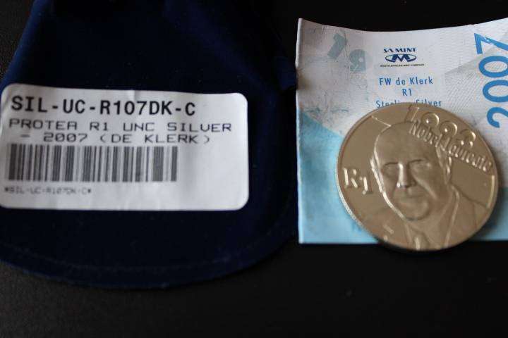 2007 De Klerk Uncirculated Silver R1, Spot R829.86