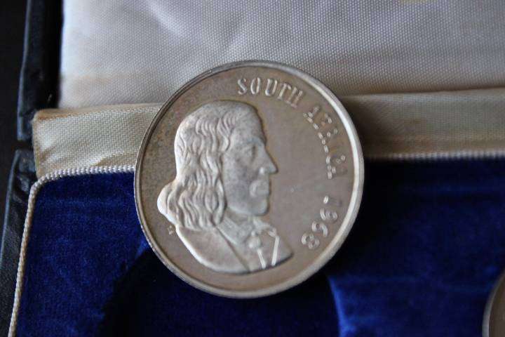 1968 Proof Set with Silver R1