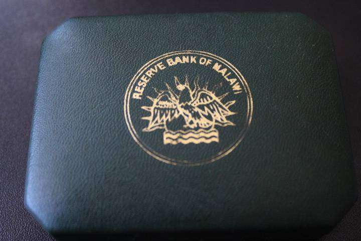 Reserve Bank of Malawi, Proof One Crown, 6 July 1966