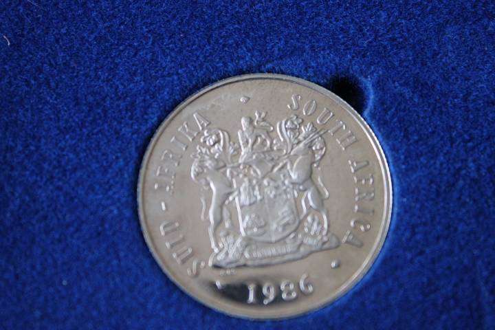 1986 Year of the Disabled Silver R1, Spot R717.72