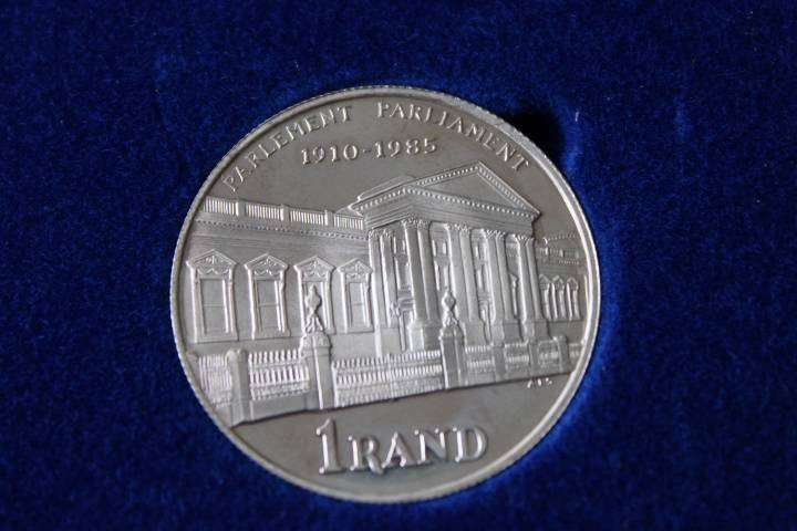 1985 Parliament Silver R1, Spot R717.72