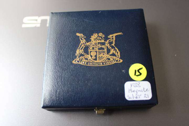 1988 Hugenote Silver R1, Spot R717.72