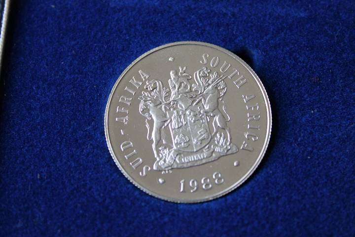 1988 Hugenote Silver R1, Spot R717.72