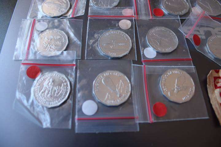 1969 Shell Man in Flight 28 tokens of which 10 are still sealed