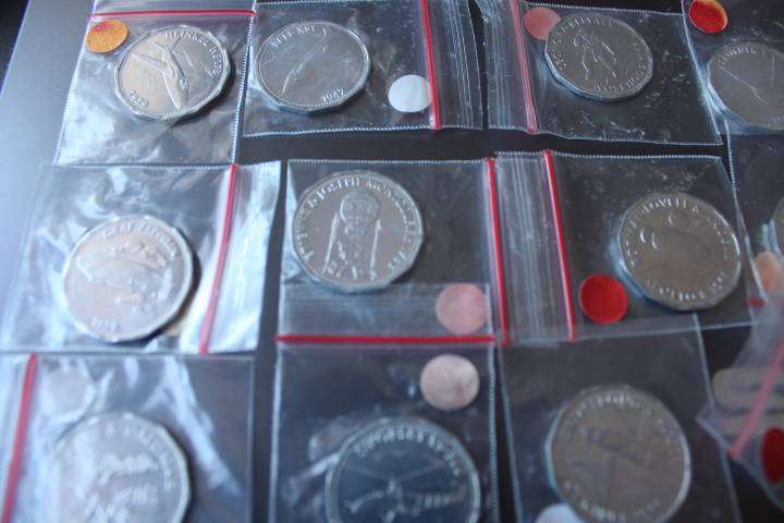 1969 Shell Man in Flight 28 tokens of which 10 are still sealed