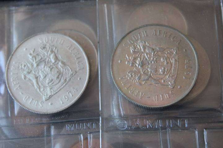 1967A/E to 1993 Complete Set, includes 13 Silver R1 coins (29 Sets in total) R 9 316.32 in Silver