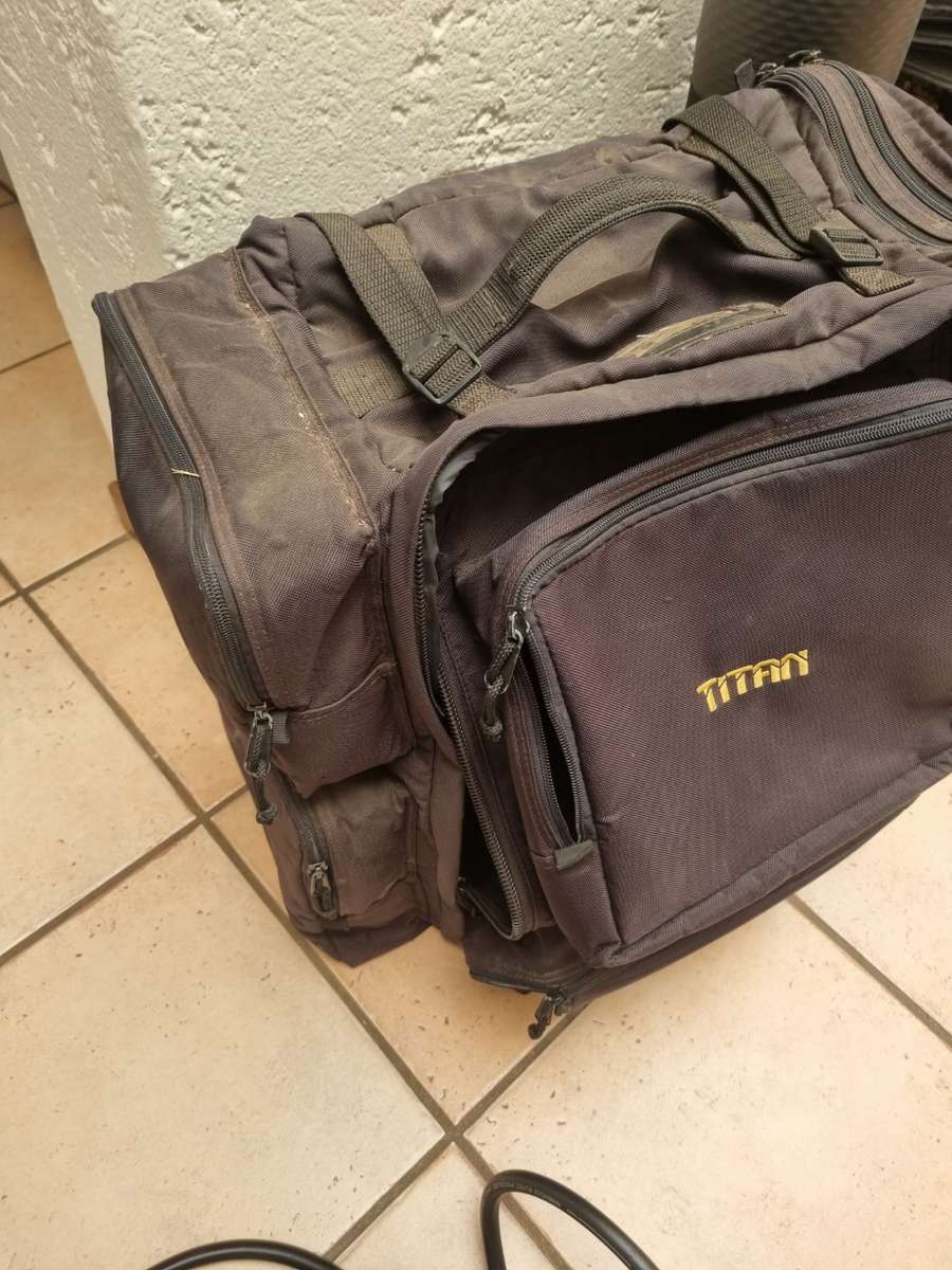 Scuba Diving Kit - BCD, 2x Regulator and Bag