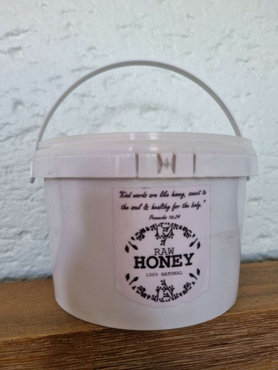 1.5KG RAW HONEY - FROM THE HIVE