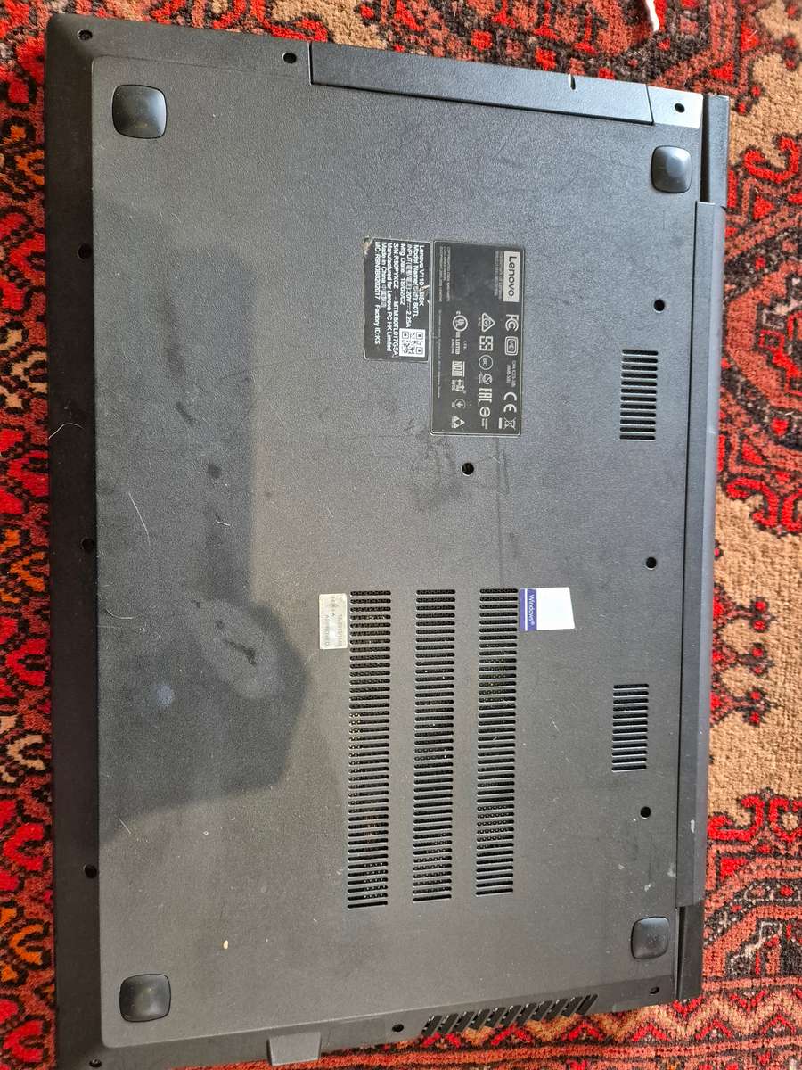 Lenovo Laptop - i3 - 8GB RAM - SSD