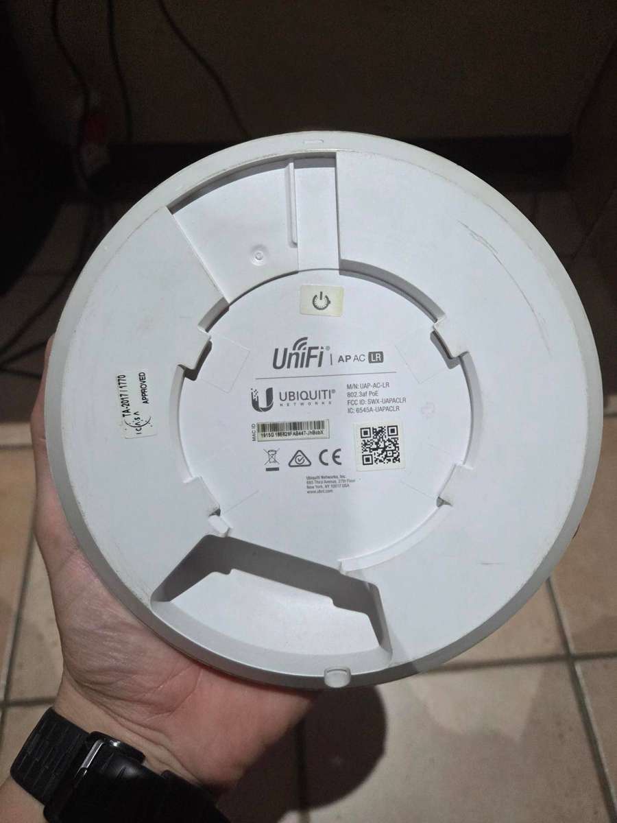 Ubiquiti UAP AC LR - WiFi Access Point