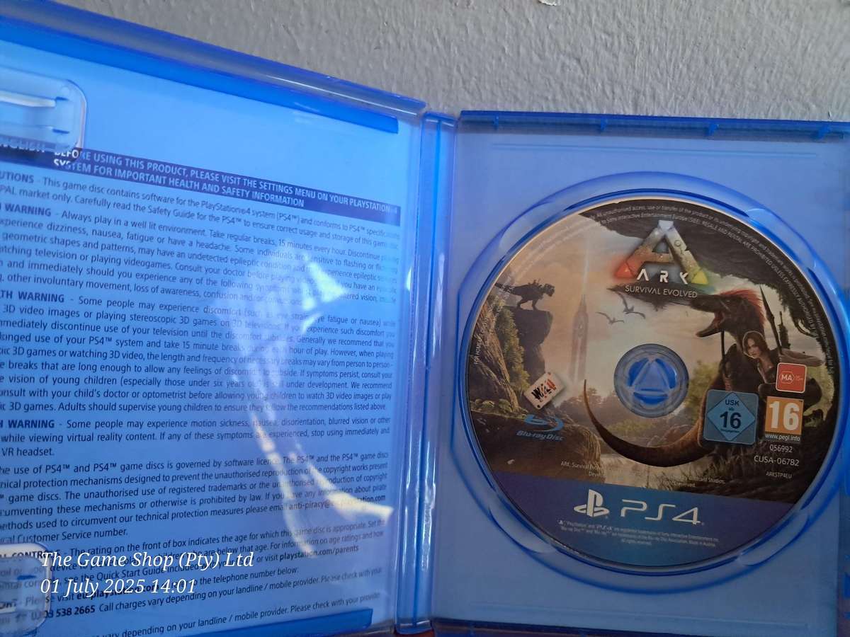 PS4 ARK SURVIVAL EVOLVED