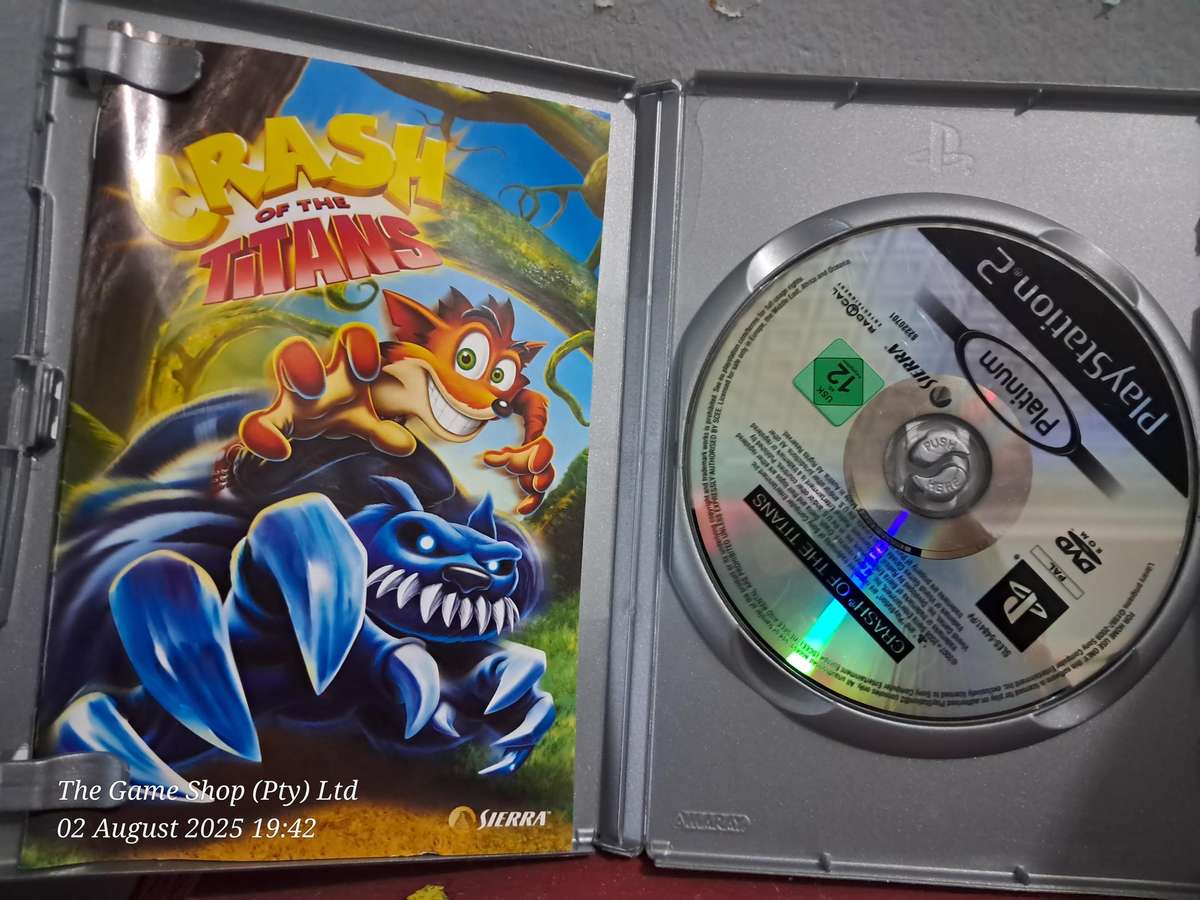PS2 CRASH OF THE TITANS (PLATINUM) CIB