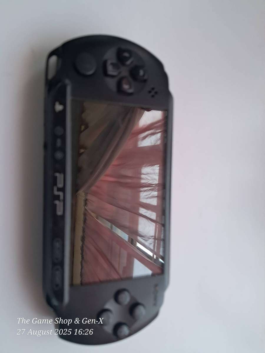 PSP CONSOLE (SPARES OR REPAIRS)