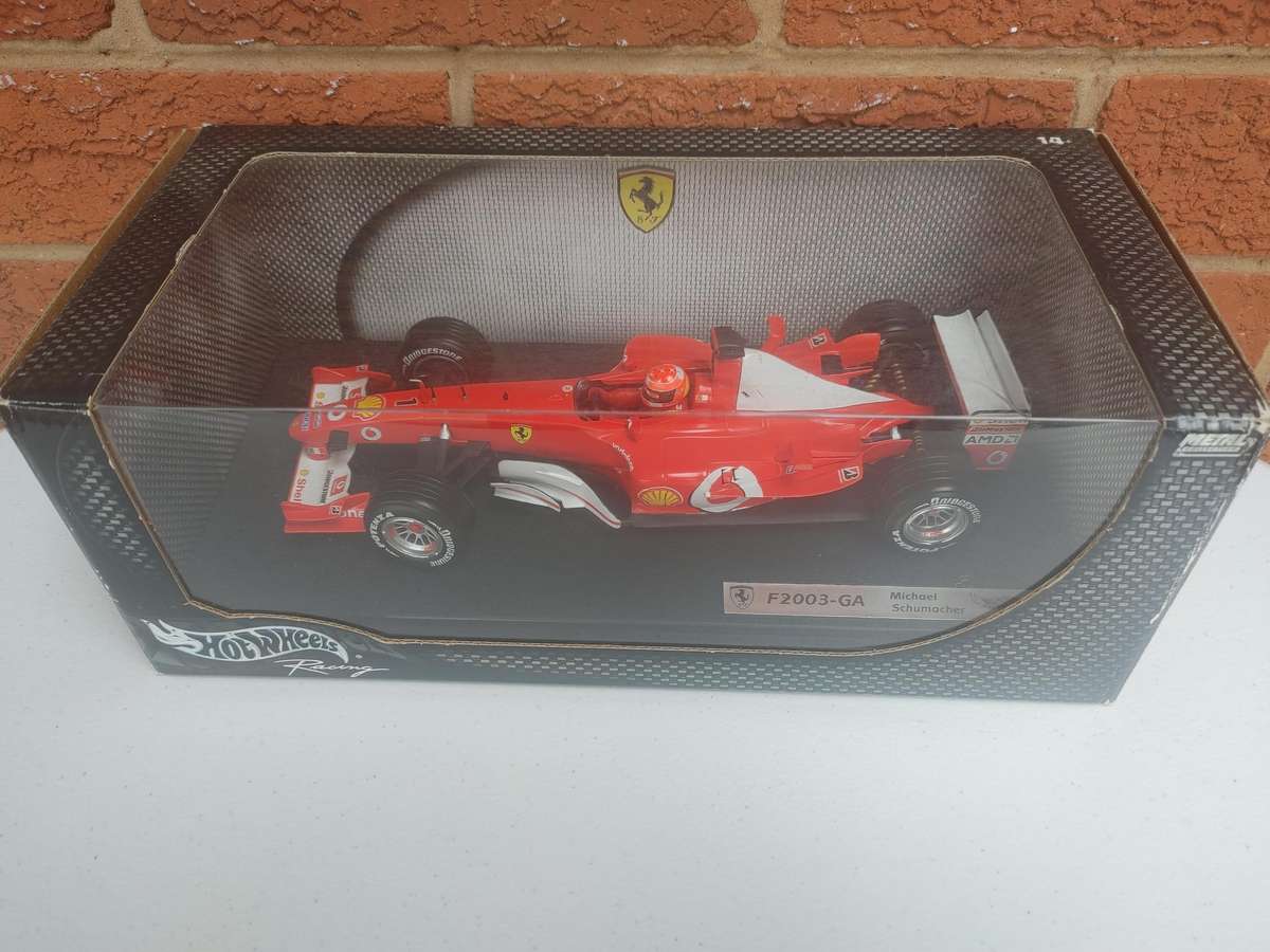 F1 2003 MODEL CAR 1:18 SCALE