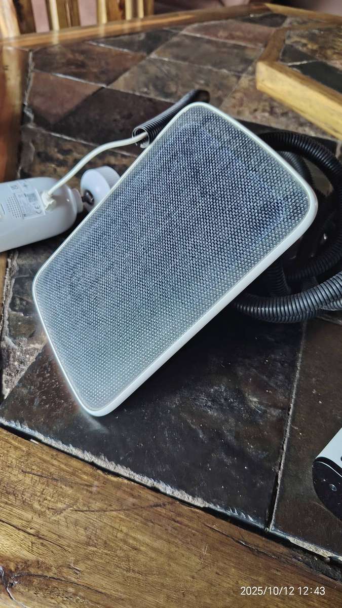 Ezviz CB3 Smart WiFI Solar Security Camara