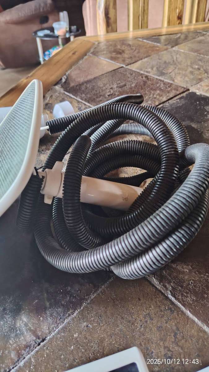 Ezviz CB3 Smart WiFI Solar Security Camara