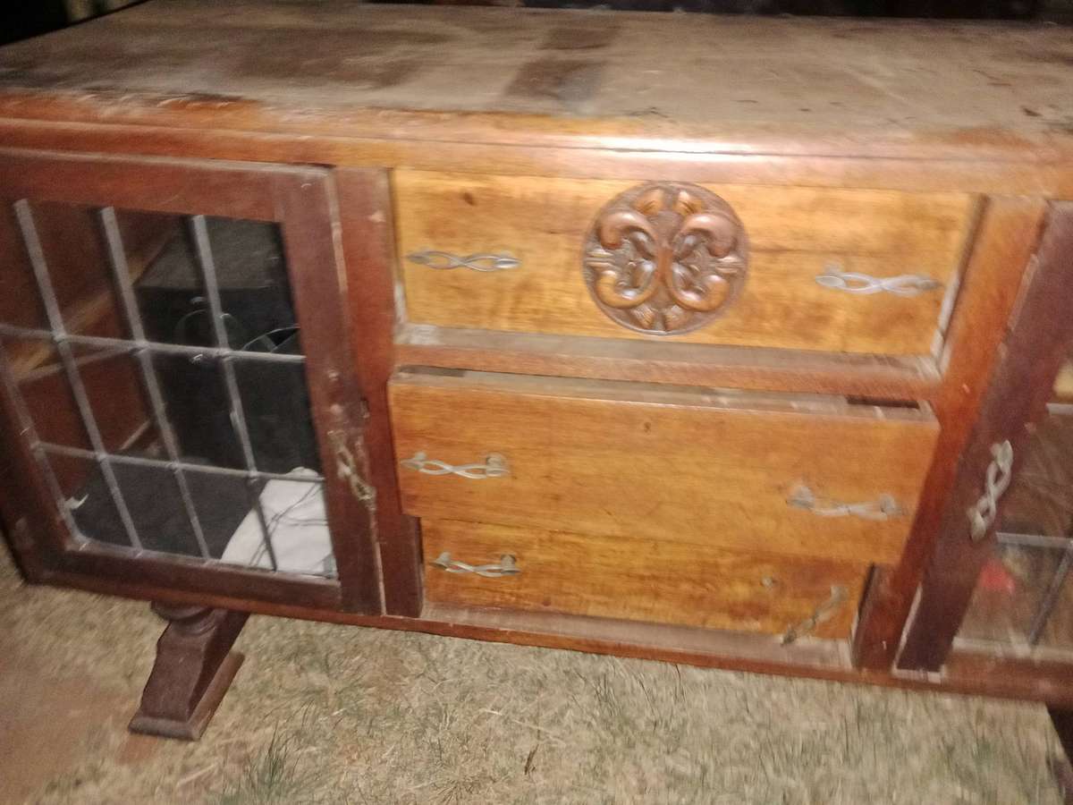 ANTIQUE SOLID WOODEN CABINET WITH GLASS DOORS - VINTAGE CHARM