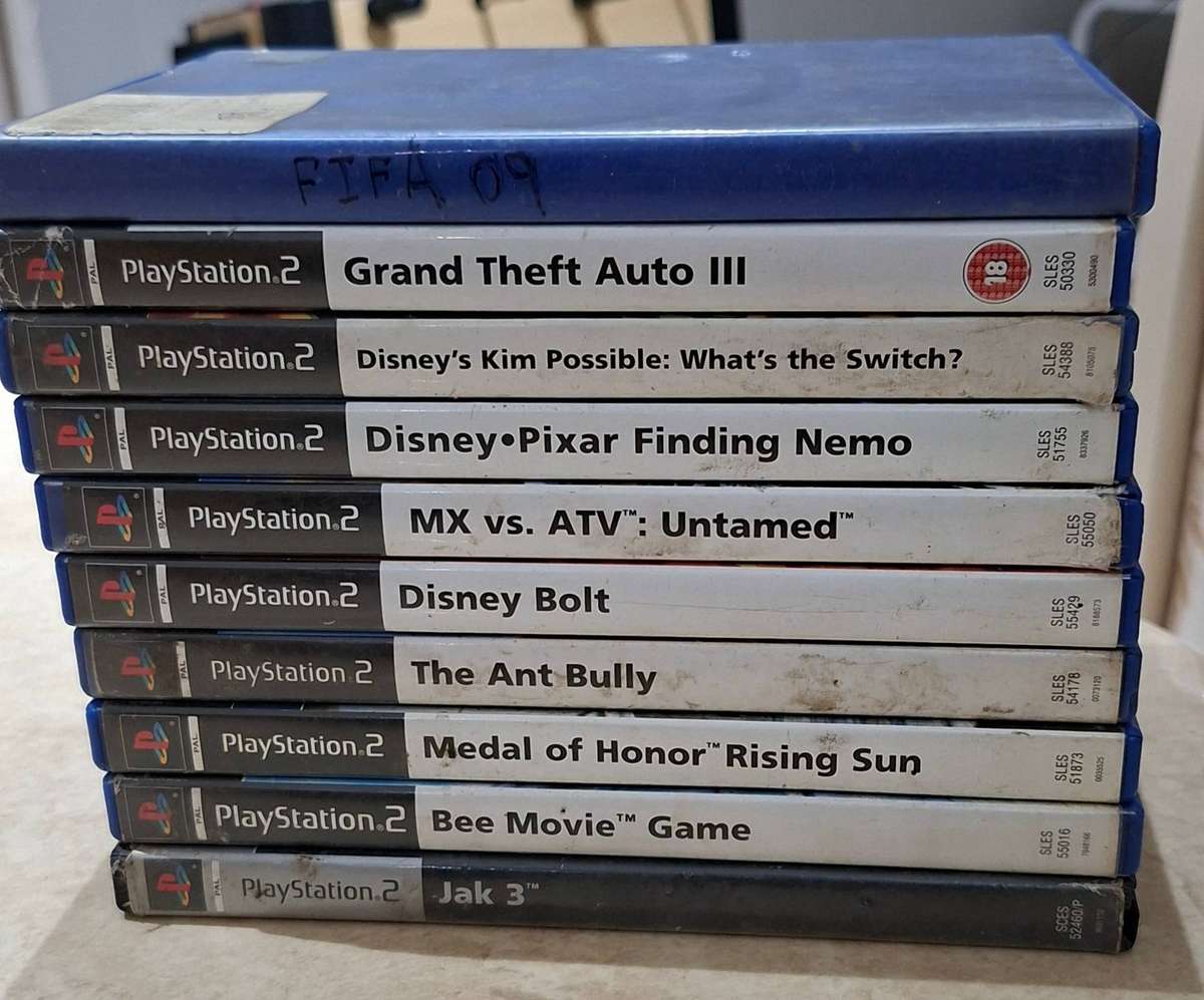 Playstation 2 games bundle (not tested)
