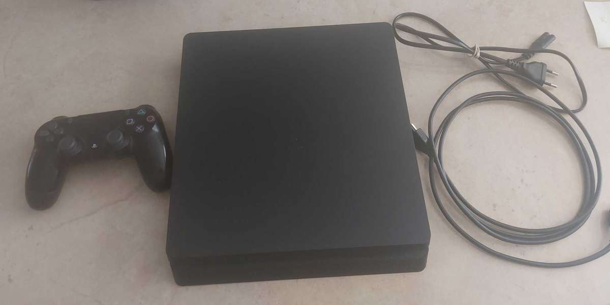 Playstation 4 Console 1TB