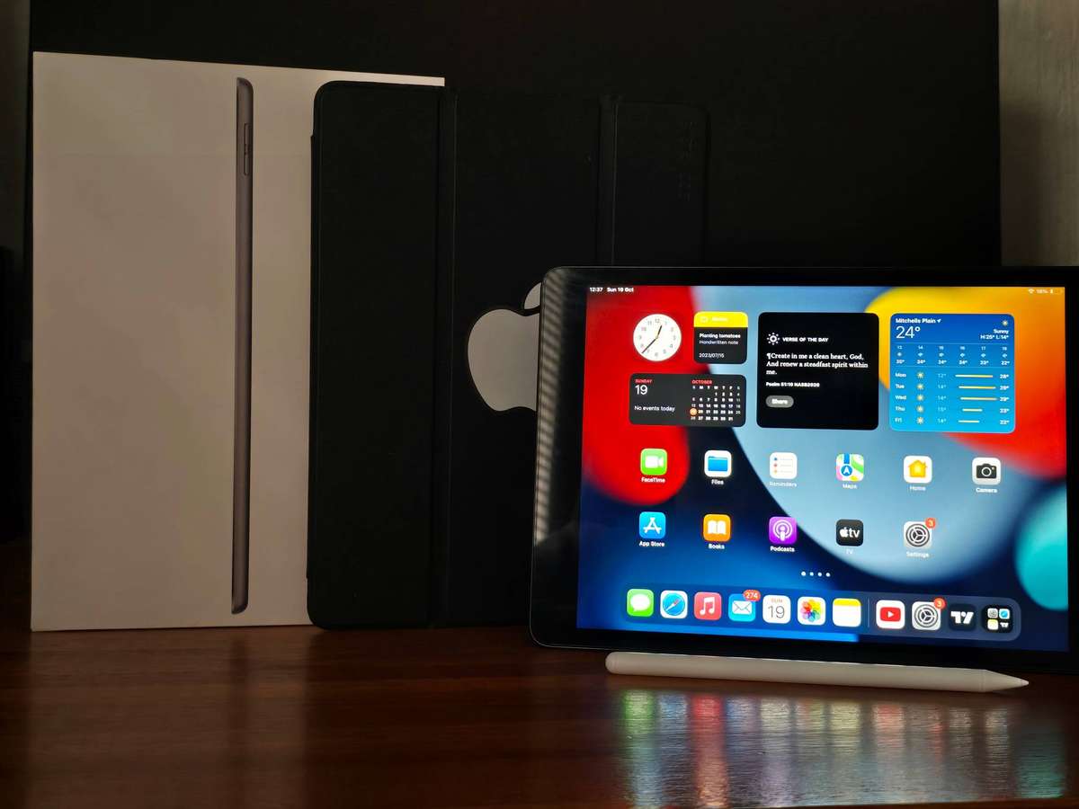 iPad 10.2-inch (9th generation) - PRISTINE Condition