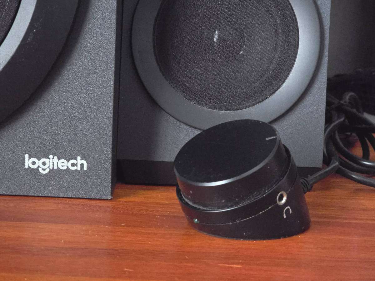 Logitech Z333 Speakers