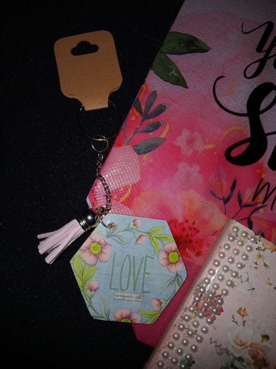 Bible bag hamper with travel mug