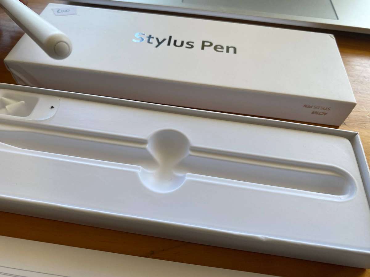 Stylus pen (Ipad compatibility)