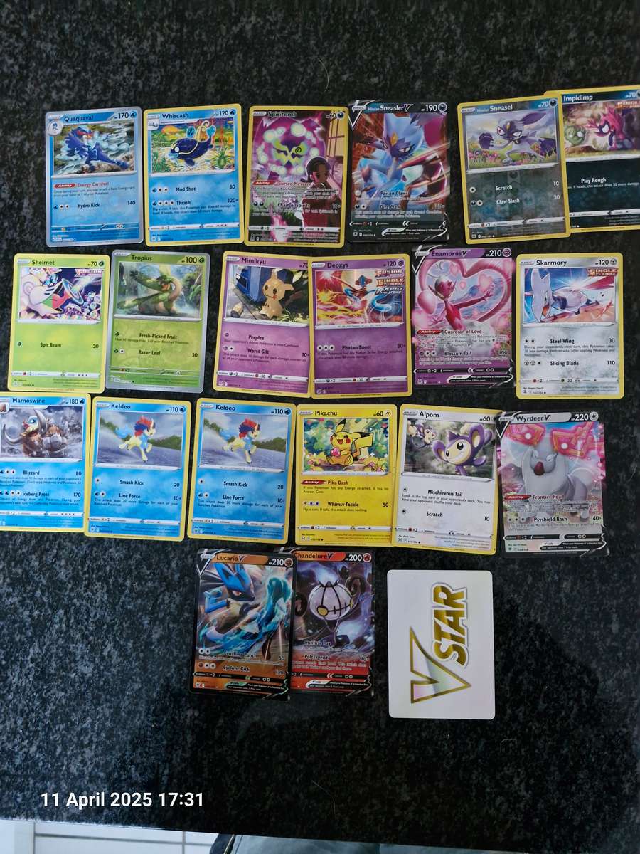 20 x 100% GENUINE pokemon collectable cards Plus 1 x Vstar card an 4 x pokemon redeem cards (unused)