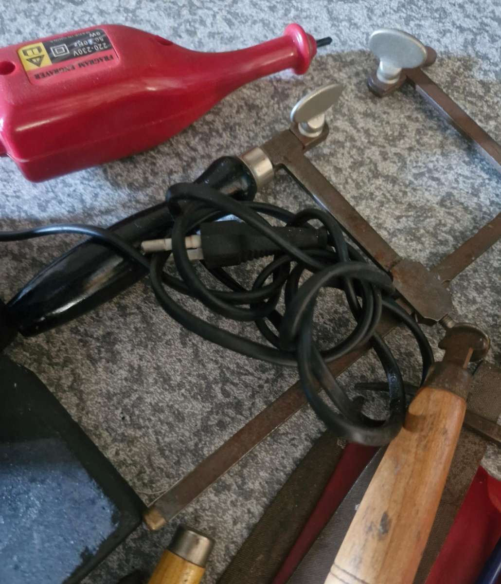 Batch of jewellery manufacturing tools and accessories