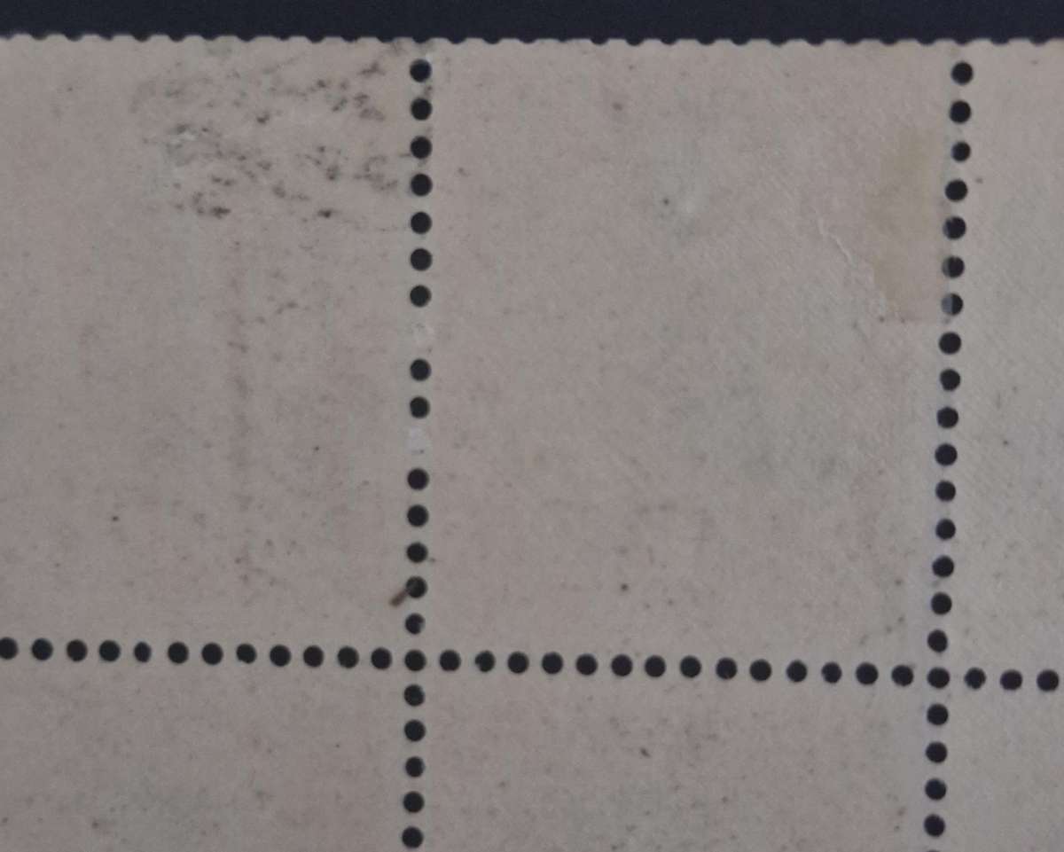 Corner block of 6 x 1d Van Riebeeck ship stamps - Bottom row imperforate